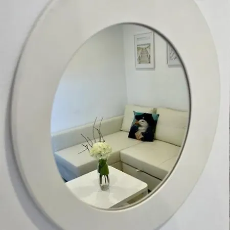 Gatu Premium Alma Marinera, Preferente Mayores De 21 Anos Y Familias *