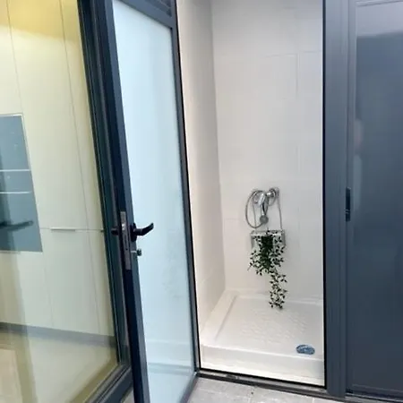 Gatu Premium Alma Marinera, Preferente Mayores De 21 Anos Y Familias