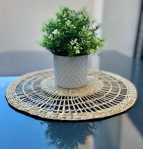 Gatu Premium Alma Marinera, Preferente Mayores De 21 Anos Y Familias Cadix