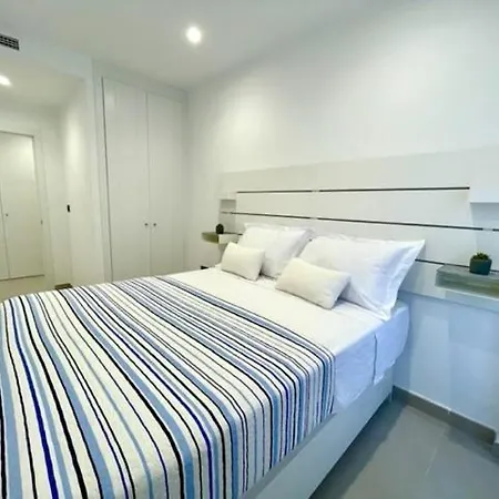 Gatu Premium Alma Marinera, Preferente Mayores De 21 Anos Y Familias