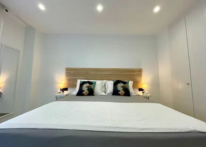 Gatu Premium Alma Marinera, Preferente Mayores De 21 Anos Y Familias 加的斯